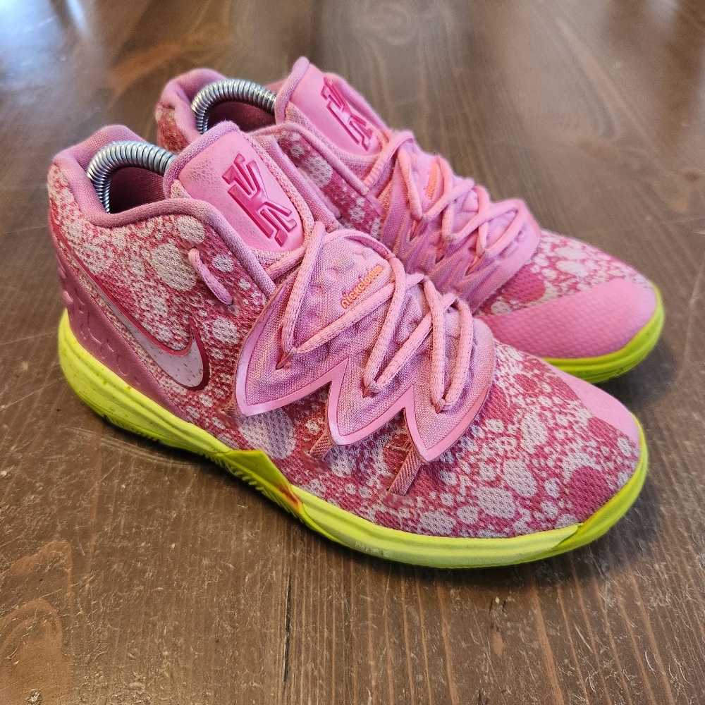 Size 2Y Nike Kyrie 5 SpongeBob SquarePants Shoes Mid Patrick - CN4501-600 Pink